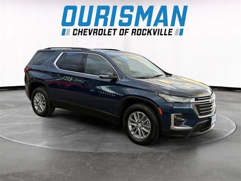 Used 2023 Chevrolet Traverse LT image 1
