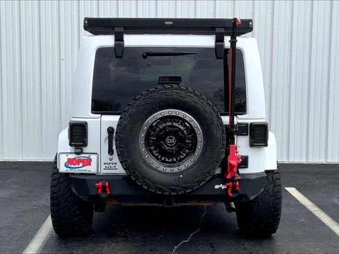 Used 2016 Jeep Wrangler Unlimited Sahara w/ Dual Top Group image 4