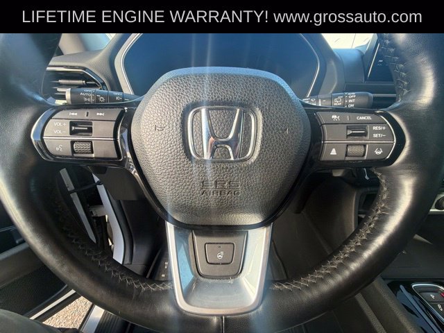 Used 2025 Honda Pilot Elite image 13