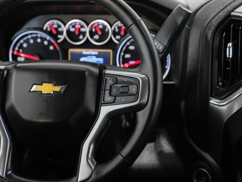 Used 2022 Chevrolet Silverado 1500 LT RWD image 16