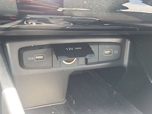 Used 2023 Hyundai Santa Cruz SEL w/ Activity Package FWD image 17