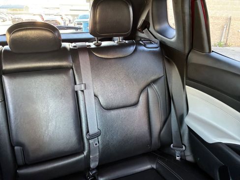 Used 2025 Jeep Compass Limited image 38