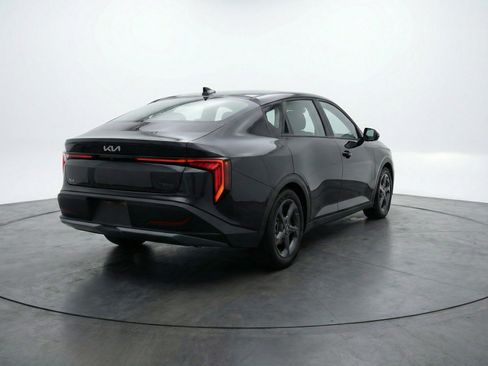 Used 2025 Kia K4 FWD image 9