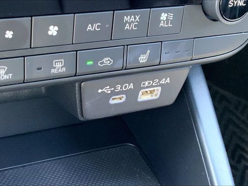 Certified 2026 Subaru Outback Premium AWD/4WD image 16