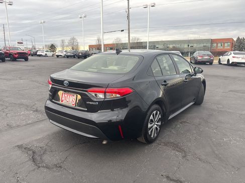 Used 2022 Toyota Corolla LE image 8