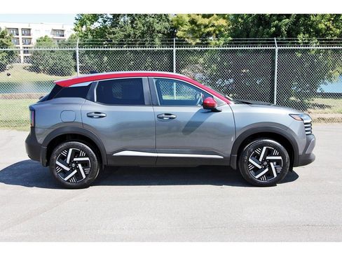 New 2026 Nissan Kicks SV image 5