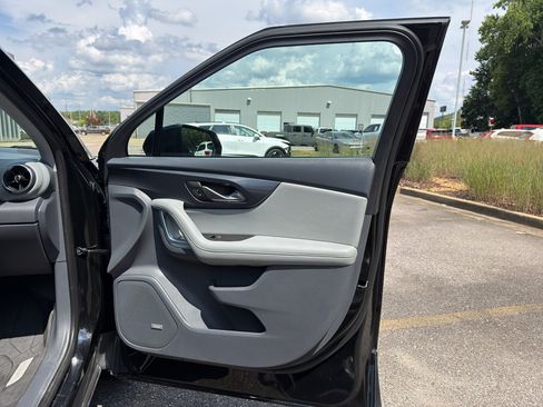 Used 2019 Chevrolet Blazer LT w/ Sun and Wheels Package FWD image 19