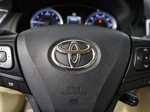 Used 2016 Toyota Camry LE FWD image 34