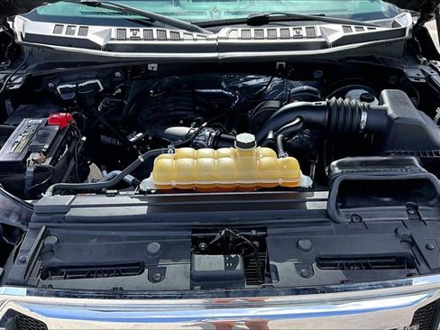 Used 2017 Ford F150 XLT RWD image 11