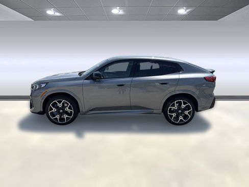 Used 2025 BMW X2 M35i image 2