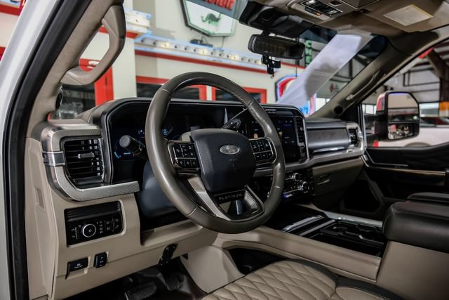 Used 2026 Ford F350 Platinum w/ Platinum Plus Package AWD/4WD image 5