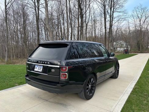 Used 2019 Land Rover Range Rover HSE image 2