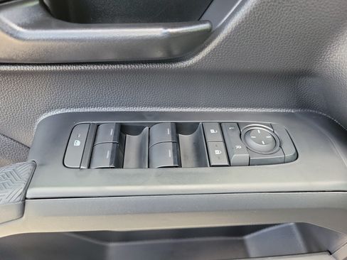 Used 2025 Toyota Tacoma SR5 RWD image 27