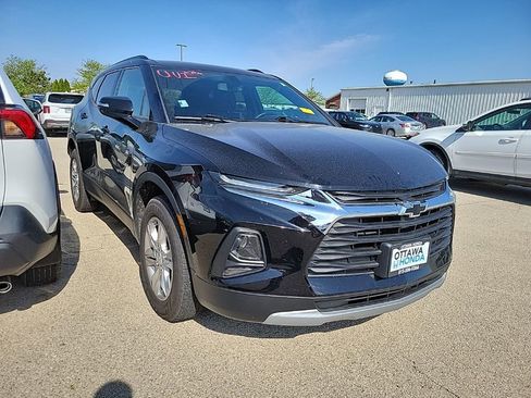 Used 2020 Chevrolet Blazer LT FWD image 1