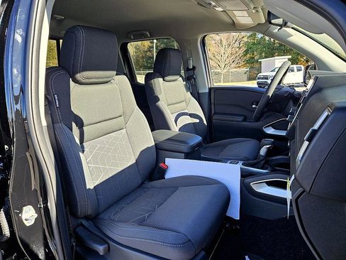 New 2026 Nissan Frontier SV image 15