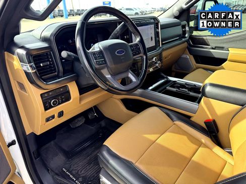 Used 2023 Ford F250 Lariat w/ Chrome Package image 11