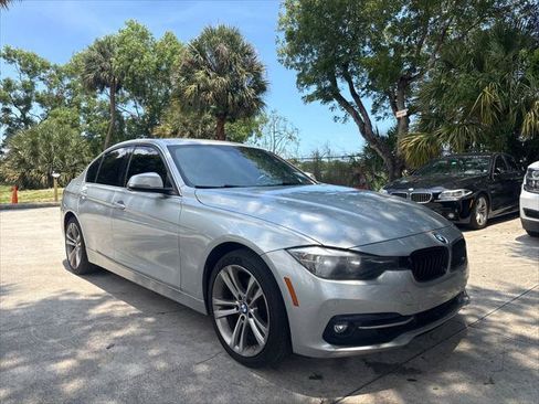 Used 2017 BMW 330i Sedan RWD image 4