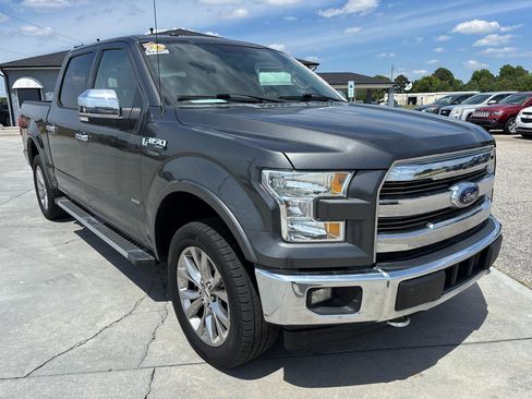 Used 2017 Ford F150 Lariat AWD/4WD image 2