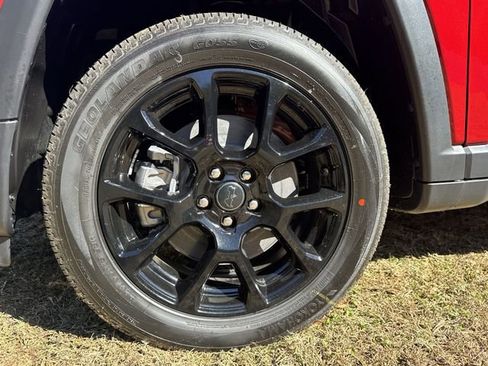 New 2026 Jeep Compass Latitude AWD/4WD image 16