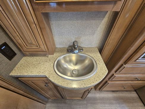 Used 2017 Mercedes-Benz Sprinter 3500 image 33