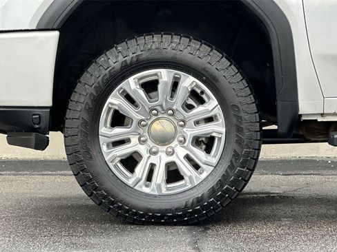 Used 2022 GMC Sierra 3500 Denali image 27