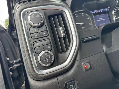 Used 2020 GMC Sierra 3500 Denali w/ Denali Ultimate Package AWD/4WD image 22