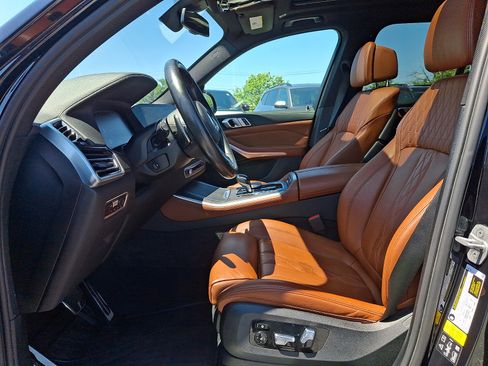 Used 2022 BMW X5 xDrive40i w/ M Sport Package AWD/4WD image 14