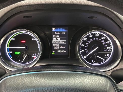 Used 2018 Toyota Camry LE image 12