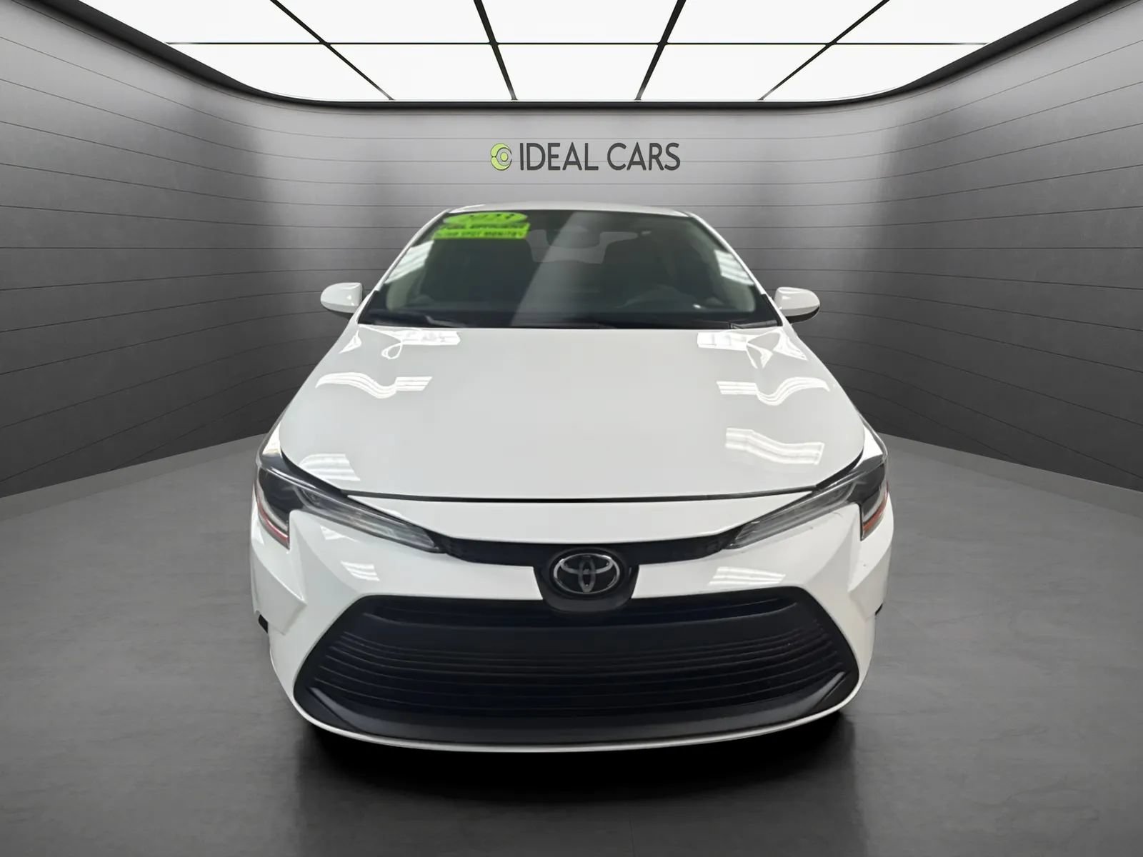 Used 2023 Toyota Corolla LE w/ Carpet Mat Package (TMS) FWD image 2