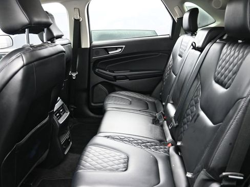 Used 2024 Ford Edge Titanium image 14