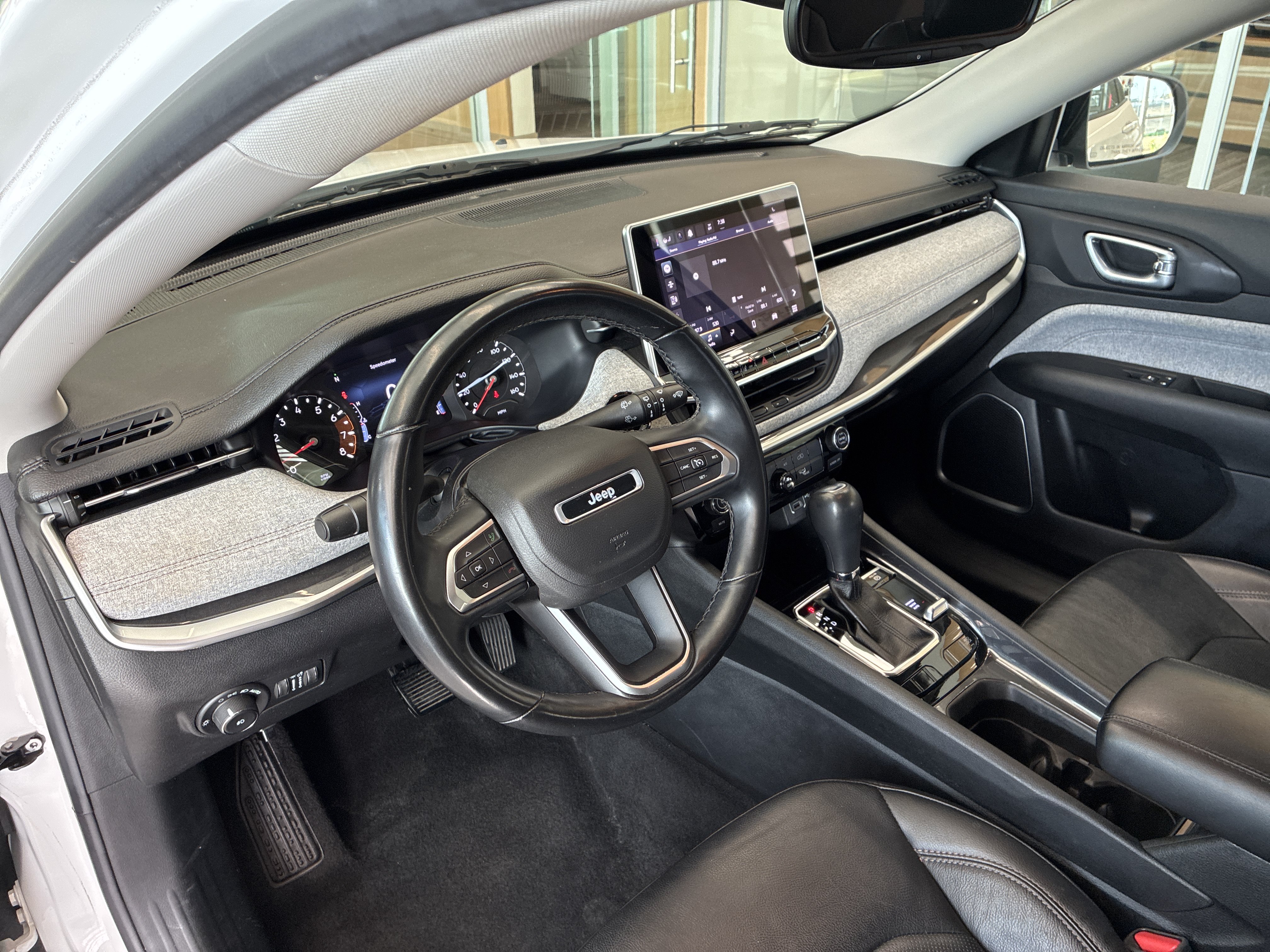Certified 2022 Jeep Compass Latitude AWD/4WD image 16