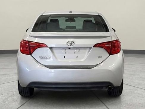 Used 2018 Toyota Corolla SE w/ Carpet Mat Package (TMS) FWD image 6
