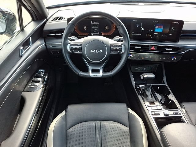 Used 2025 Kia K5 GT-Line AWD/4WD image 13