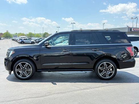Used 2019 Ford Expedition Limited w/ Equipment Group 303A AWD/4WD image 6