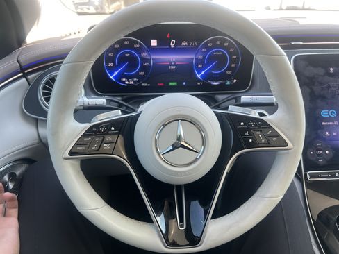 Certified 2023 Mercedes-Benz EQS 450+ SUV image 18