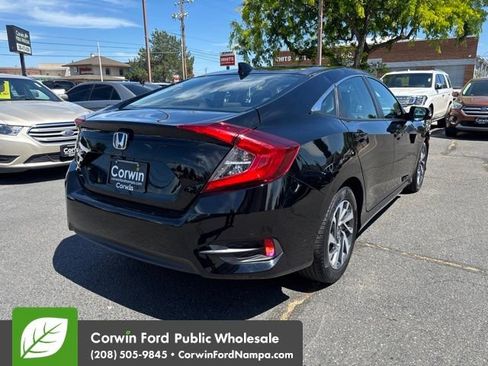 Used 2018 Honda Civic EX image 5