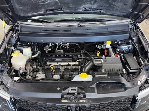 Used 2020 Dodge Journey SE w/ SE Popular Equipment Group FWD image 10