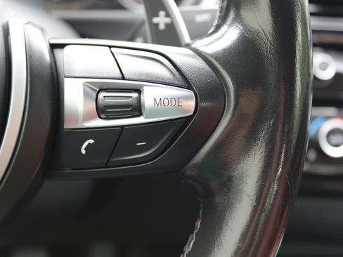 Used 2018 BMW M4 Coupe RWD image 9