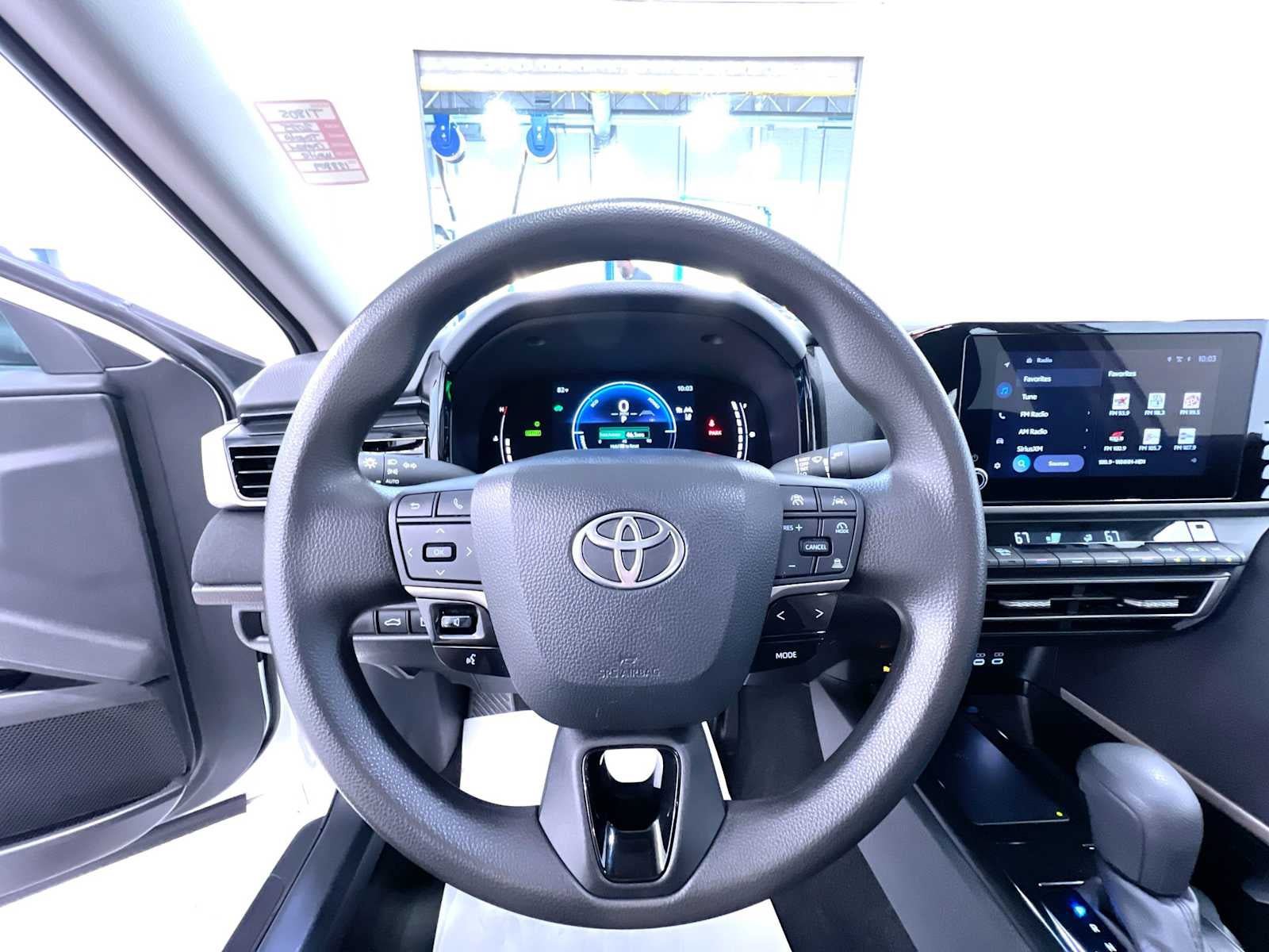 Used 2025 Toyota Camry LE FWD image 15