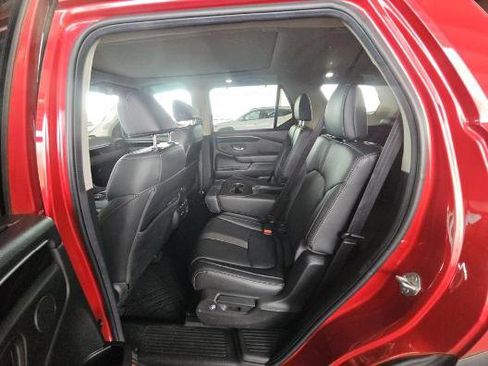 Used 2024 Honda Pilot Touring image 8