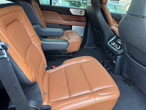 Used 2020 Lincoln Navigator Reserve w/ Luxury Package AWD/4WD image 47