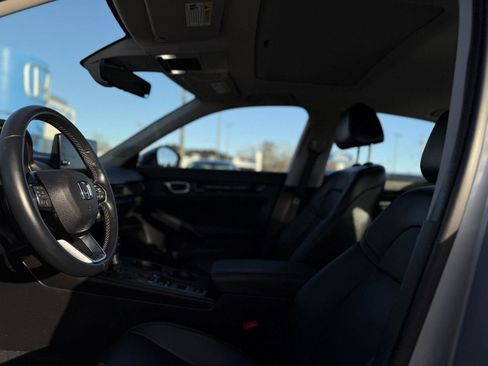 Used 2022 Honda Civic Touring image 12