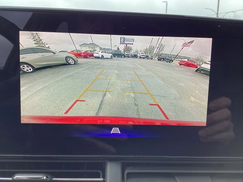 Used 2024 Chevrolet Trax ACTIV w/ Sunroof Package FWD image 23
