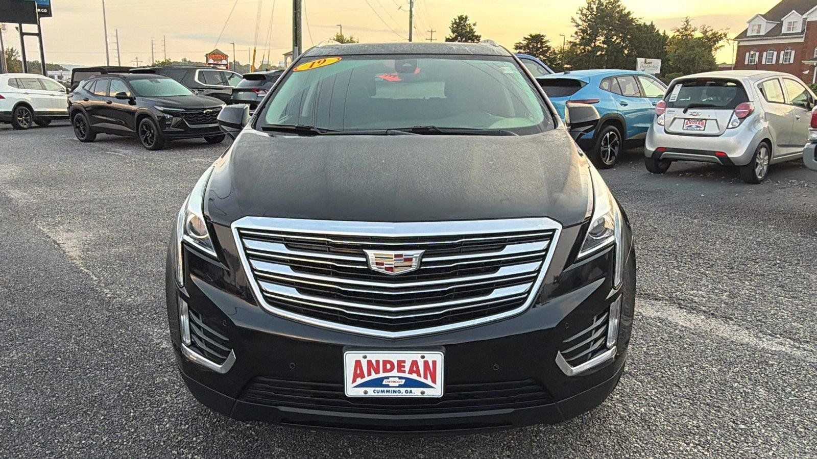Used 2019 Cadillac XT5 Luxury FWD image 2