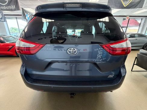 Used 2016 Toyota Sienna XLE w/ XLE Navigation Package AWD/4WD image 15
