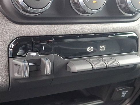 Used 2023 RAM 3500 Tradesman w/ Chrome Appearance Group image 23