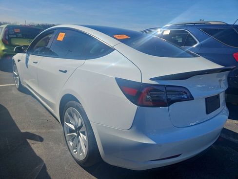 Used 2022 Tesla Model 3 Long Range image 2