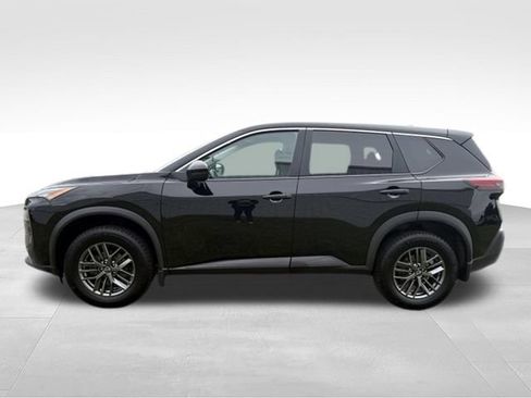 Used 2023 Nissan Rogue S AWD/4WD image 12
