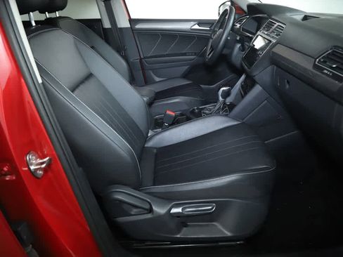 Certified 2023 Volkswagen Tiguan SE AWD/4WD image 35