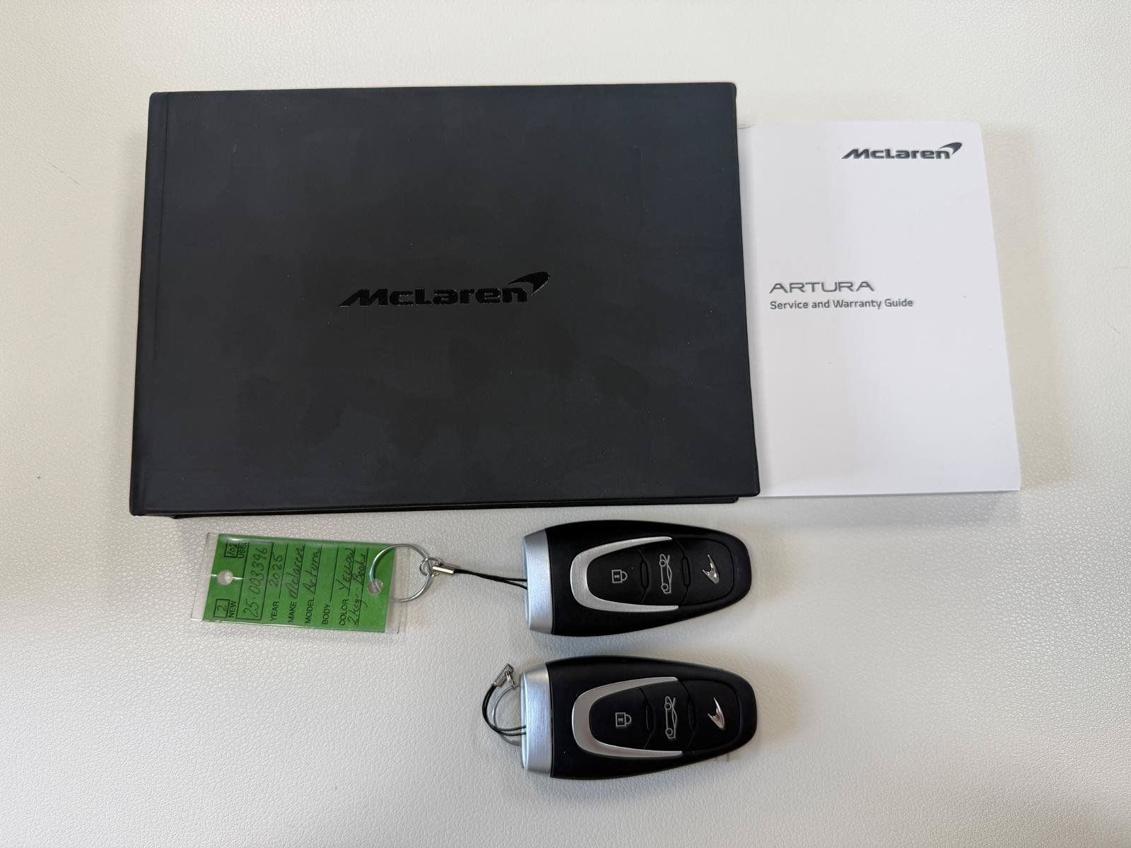 Used 2025 McLaren Artura Spider RWD image 40